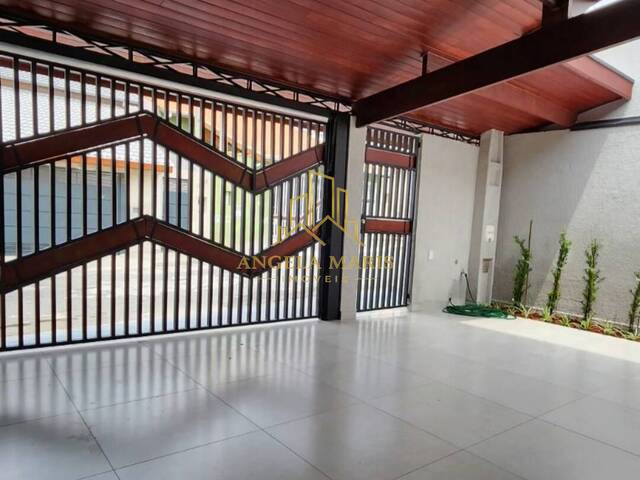 Casa para Venda em Jacareí - 2