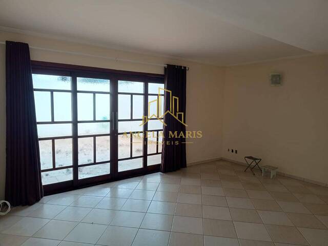Casa para Venda em São José dos Campos - 2