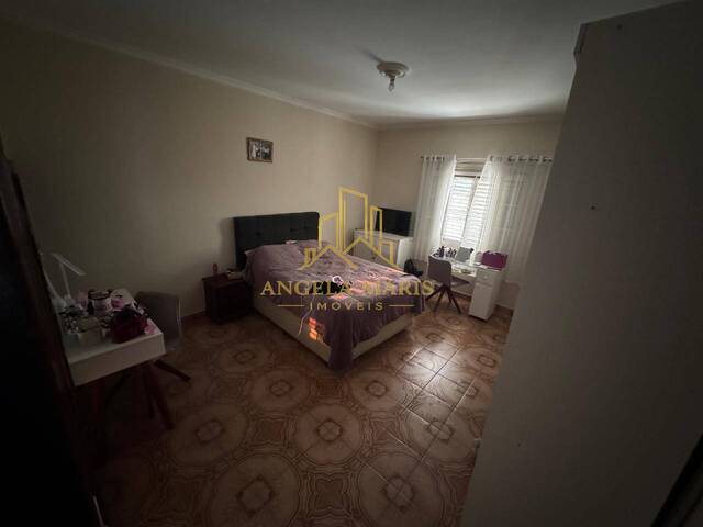 Casa para Venda em São José dos Campos - 5