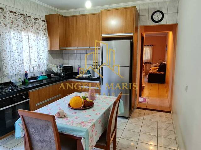 Casa para Venda em São José dos Campos - 4