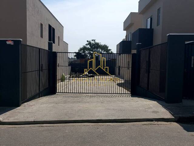 Sobrado para Venda em São José dos Campos - 3