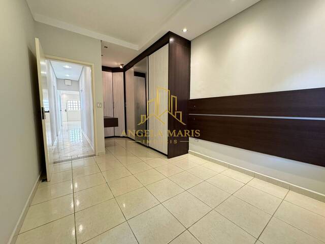 Apartamento para Venda em Jacareí - 4