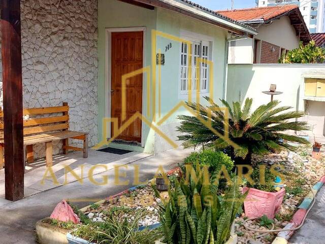 Casa para Venda em São José dos Campos - 2
