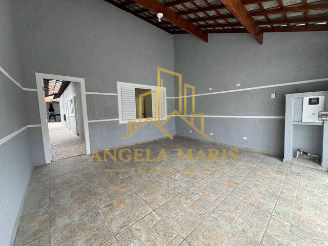 Casa para Venda em São José dos Campos - 3