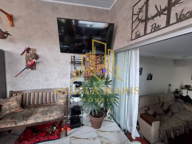 Casa para Venda em São José dos Campos - 4