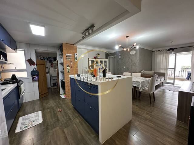Apartamento para Venda em São José dos Campos - 2