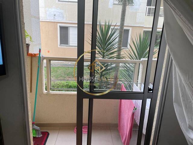 Apartamento para Venda em São José dos Campos - 2