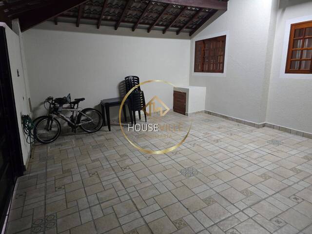 Casa para Venda em Jacareí - 3