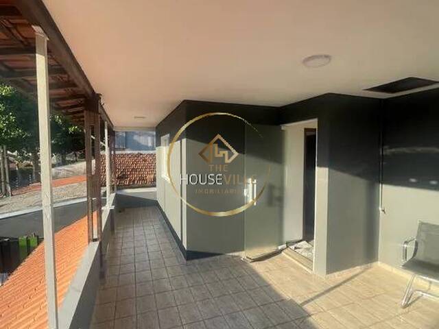 Casa para Venda em São José dos Campos - 3