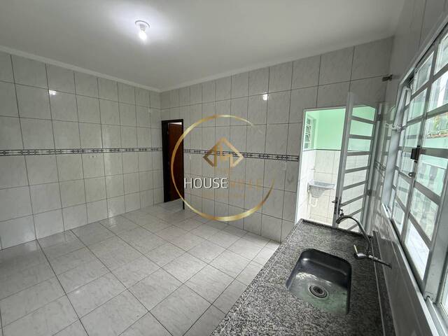 Casa para Venda em São José dos Campos - 4