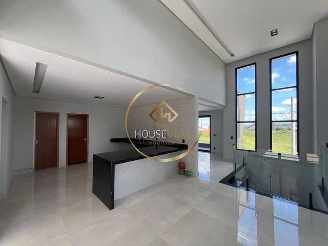 Venda em Parque Residencial Maria Elmira - Caçapava