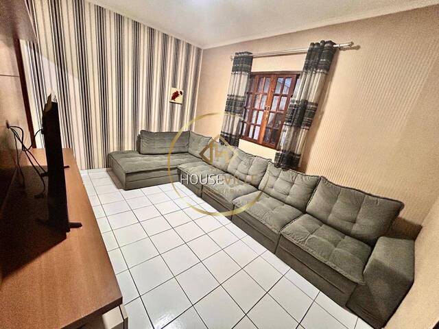 Casa para Venda em São José dos Campos - 2
