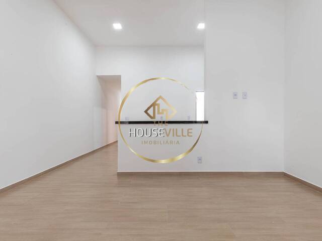 Casa para Venda em São José dos Campos - 2