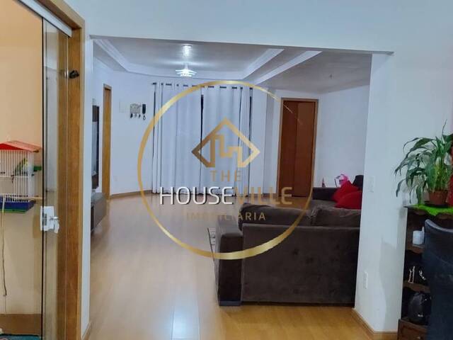 Casa para Venda em São José dos Campos - 3