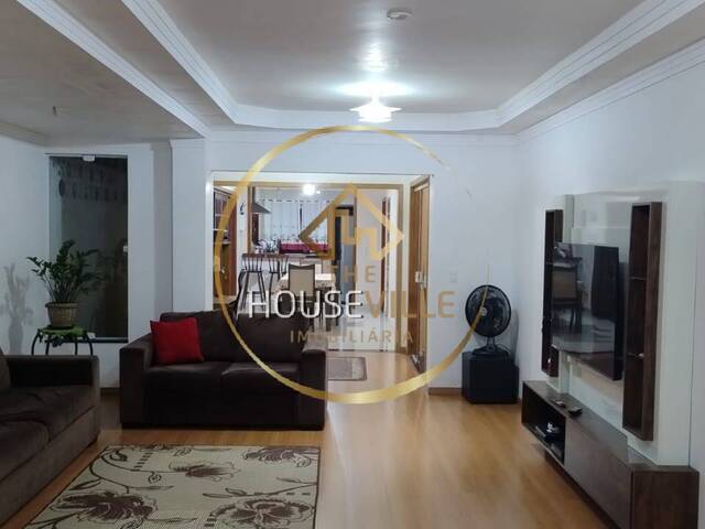 Casa para Venda em São José dos Campos - 2