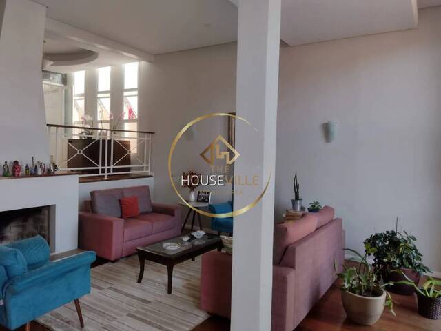 Casa para Venda em São José dos Campos - 2