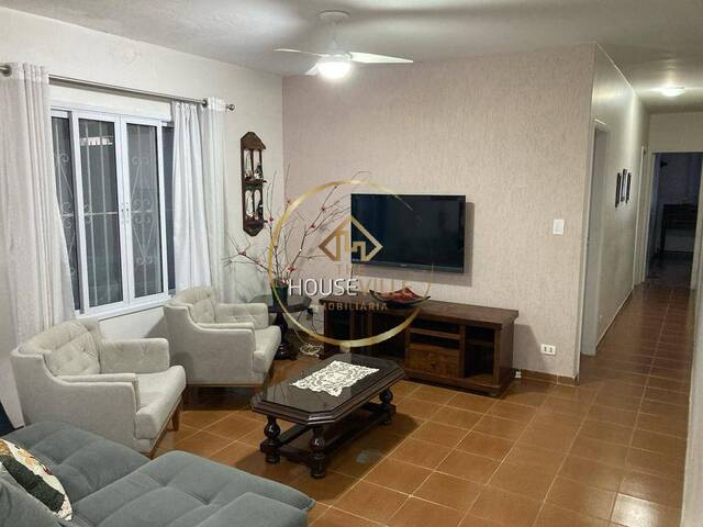 Casa para Venda em São José dos Campos - 4
