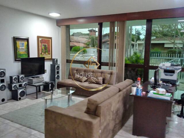 Casa para Venda em São José dos Campos - 2