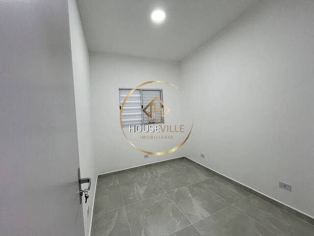 Casa para Venda em São José dos Campos - 4