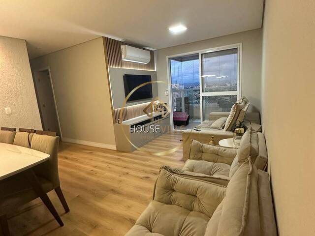 Apartamento para Venda em São José dos Campos - 2