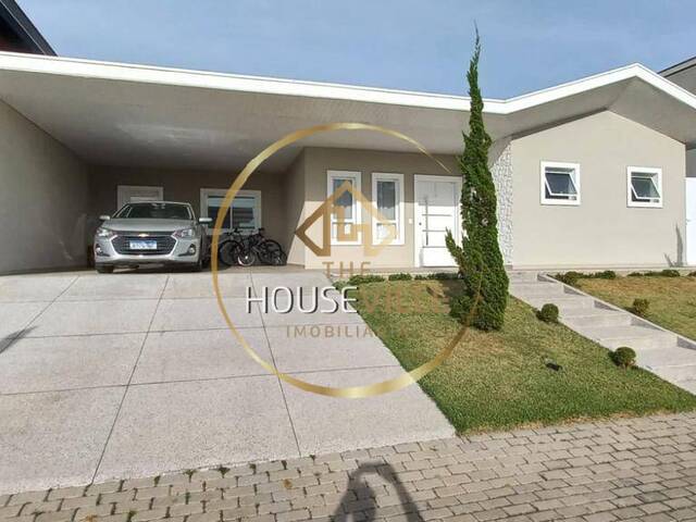Venda em Condomínio Residencial Mont Blanc - São José dos Campos