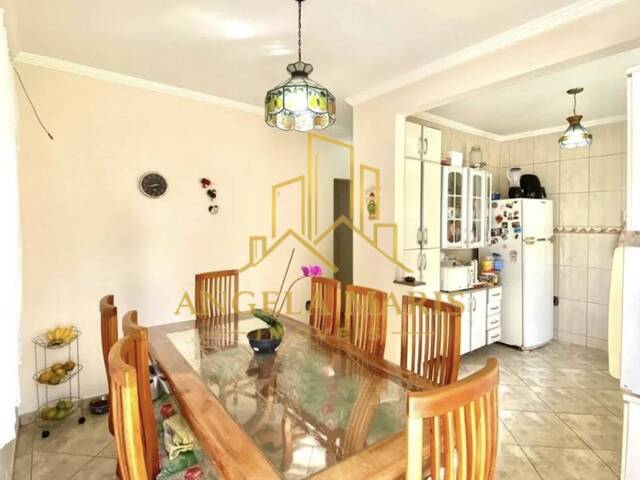 Casa para Venda em São José dos Campos - 2