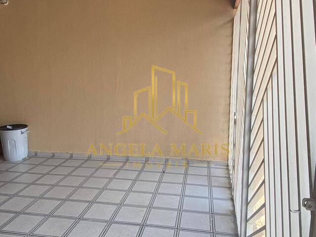 Casa para Venda em São José dos Campos - 2