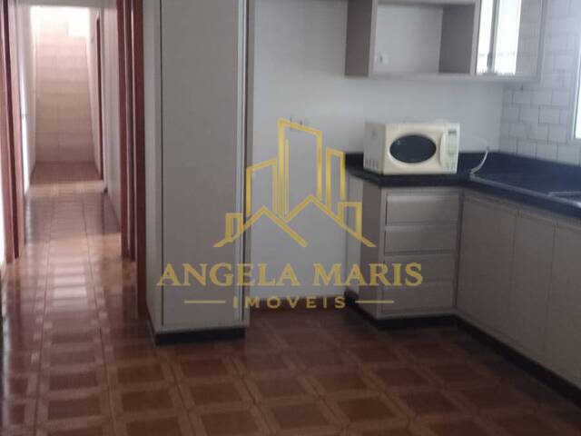 Casa para Venda em São José dos Campos - 3