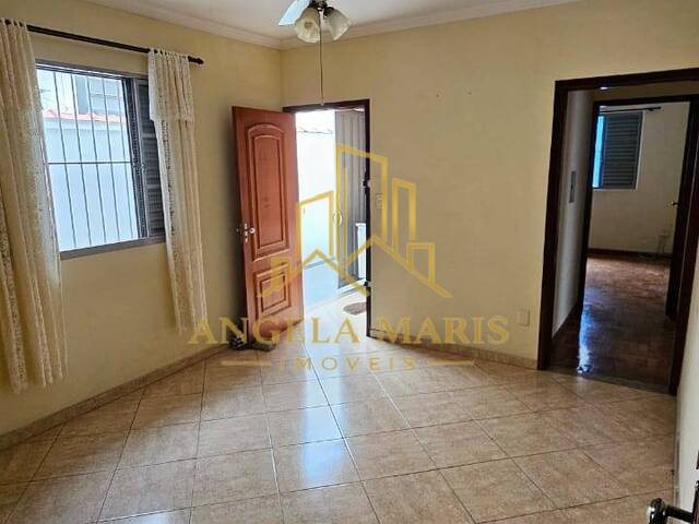 Casa para Venda em São José dos Campos - 4