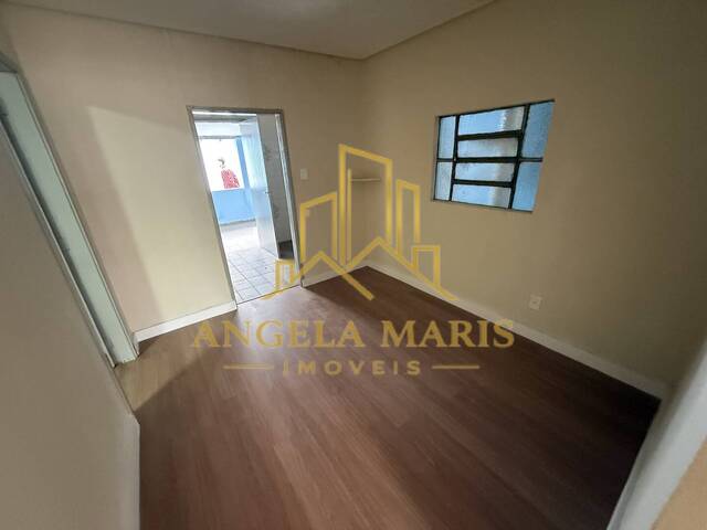 Casa para Venda em São José dos Campos - 3