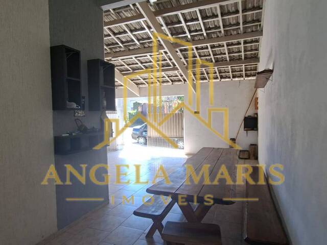 Casa para Venda em São José dos Campos - 4