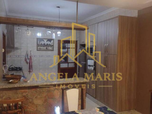 Casa para Venda em São José dos Campos - 4