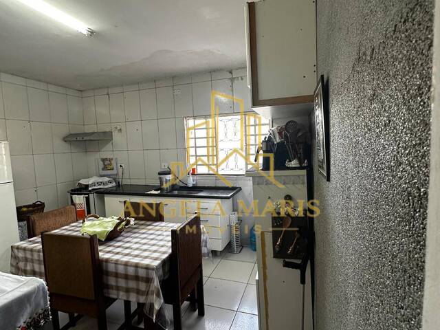 Casa para Venda em São José dos Campos - 4