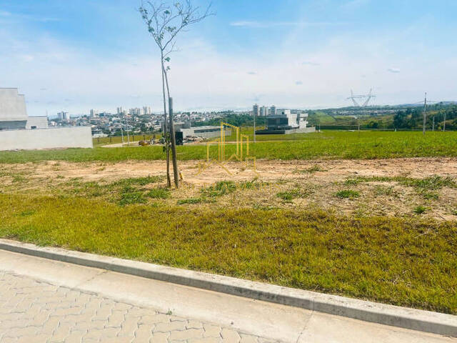 Terreno para Venda em São José dos Campos - 2