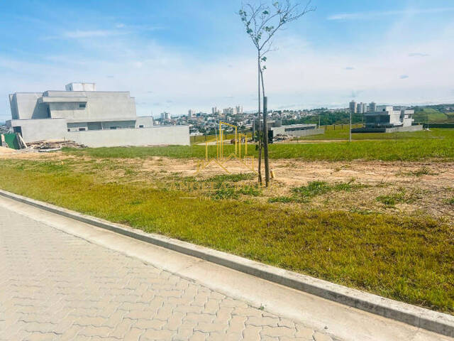 Terreno para Venda em São José dos Campos - 5
