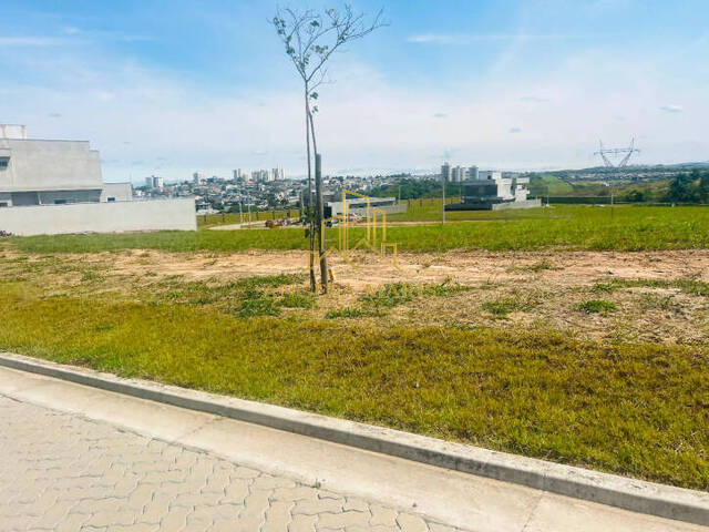 Terreno para Venda em São José dos Campos - 2