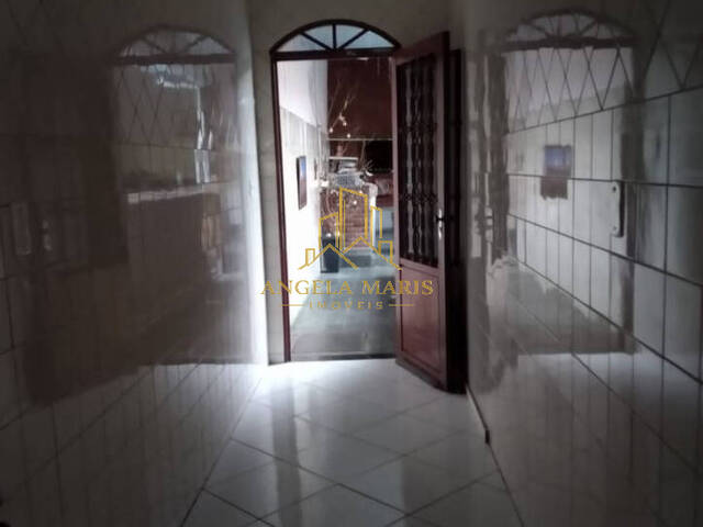 Casa para Venda em São José dos Campos - 4