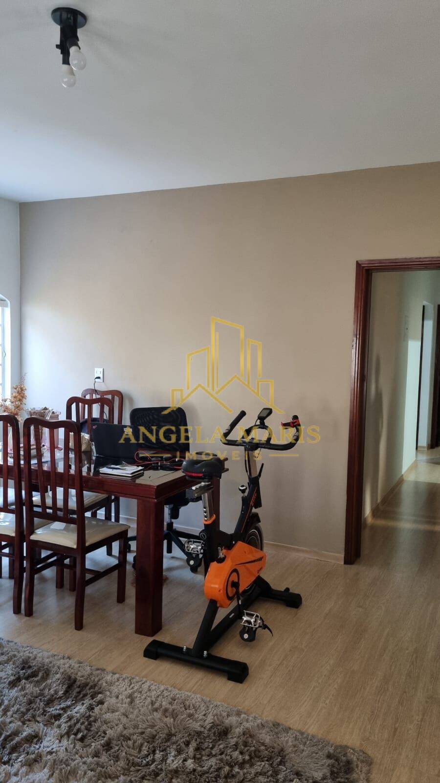 Casa, 3 quartos, 234 m² - Foto 1