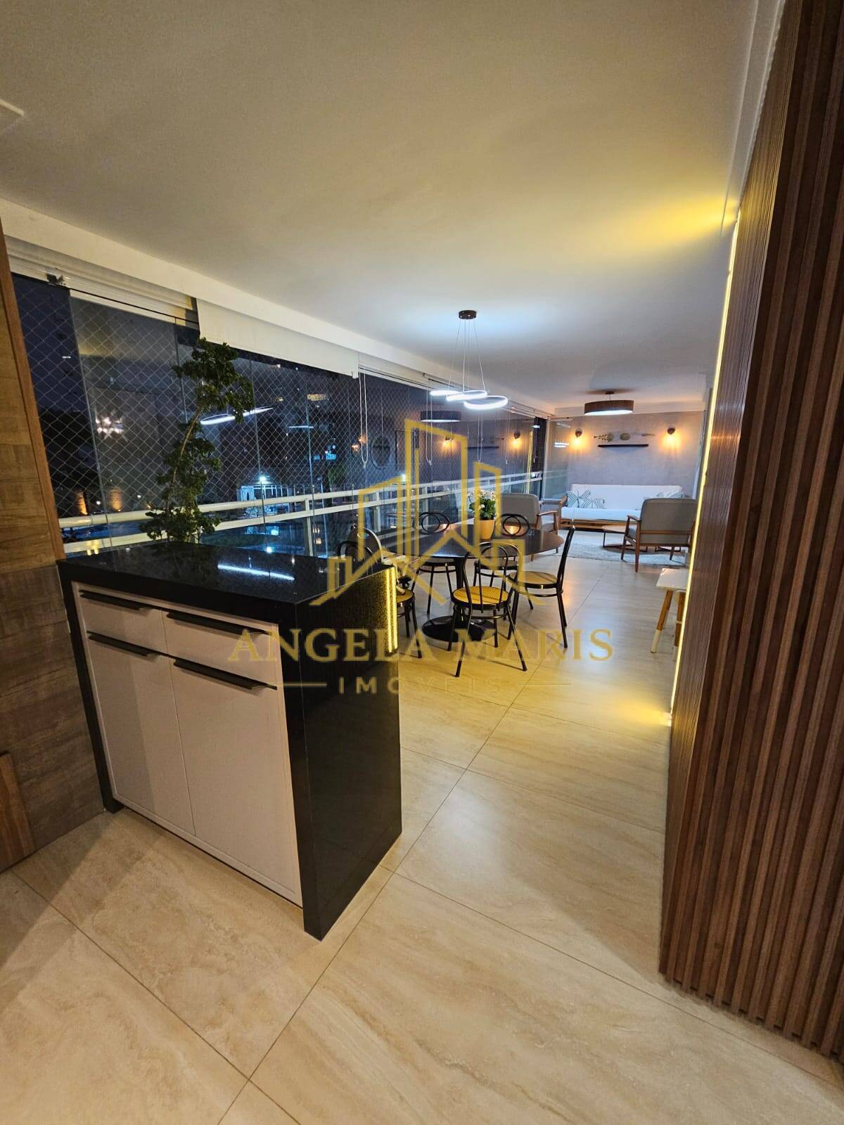 Apartamento, 3 quartos, 182 m² - Foto 1