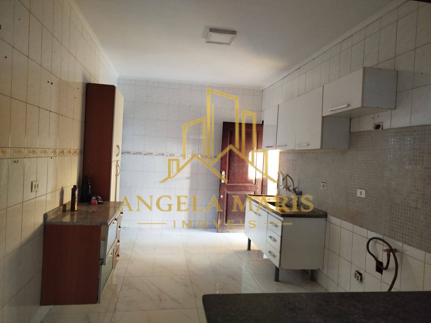 Casa, 4 quartos, 191 m² - Foto 2