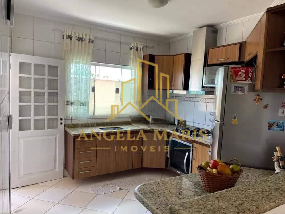 Casa, 3 quartos, 180 m² - Foto 8