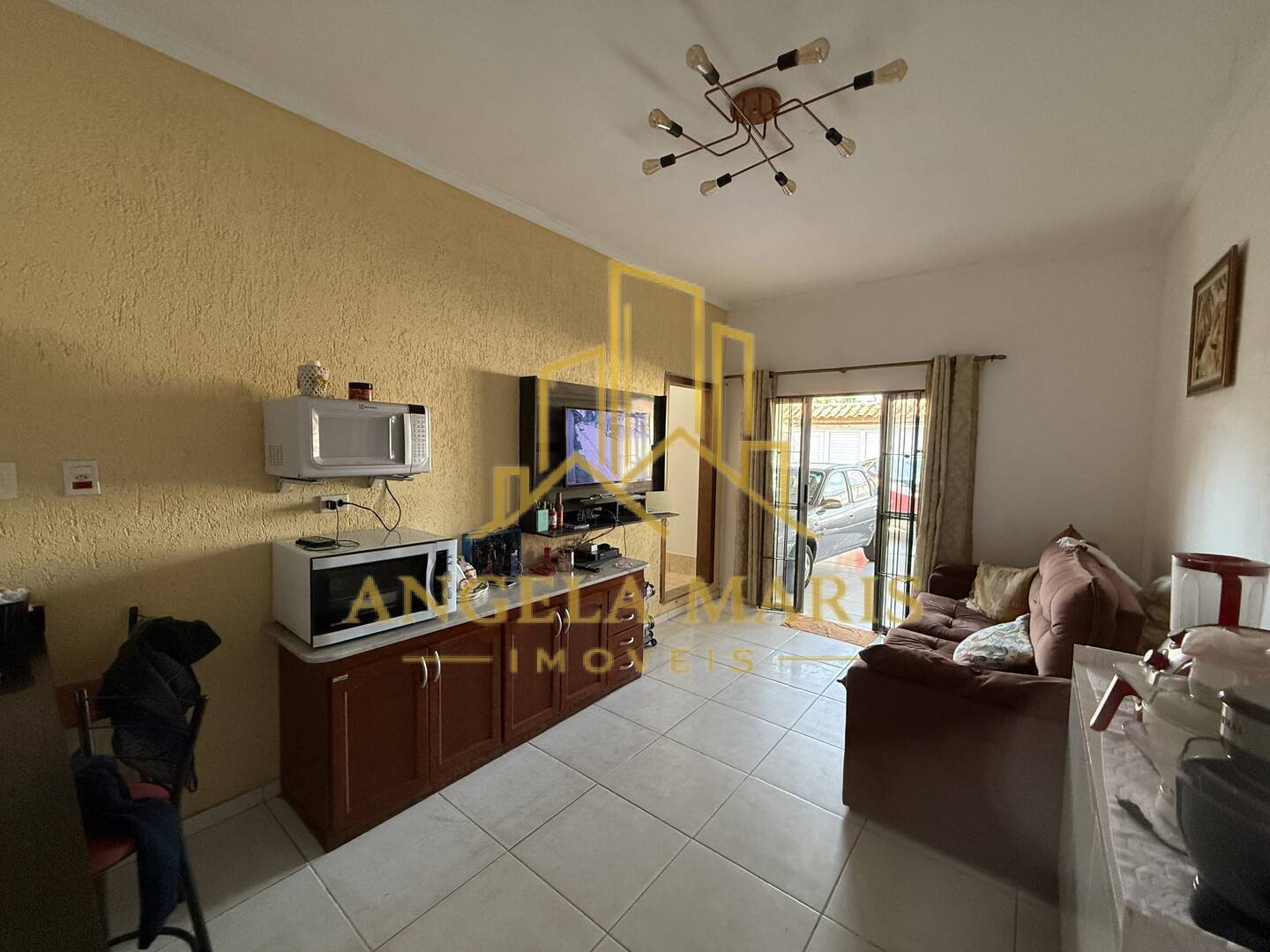 Casa, 6 quartos, 235 m² - Foto 1