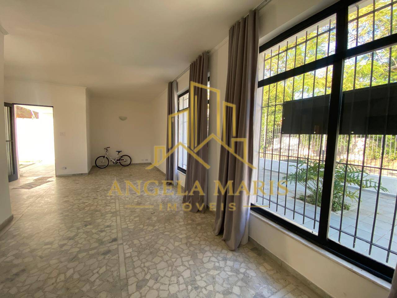 Casa, 3 quartos, 210 m² - Foto 2
