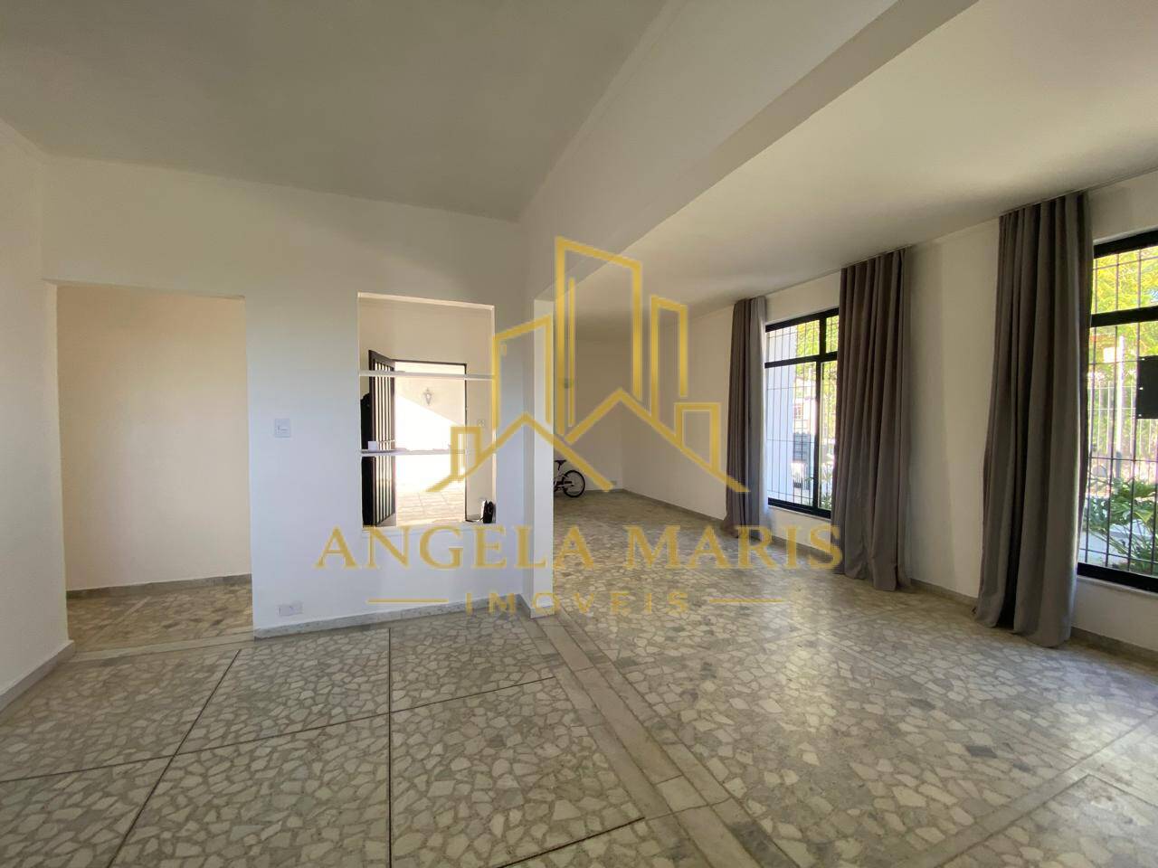 Casa, 3 quartos, 210 m² - Foto 3