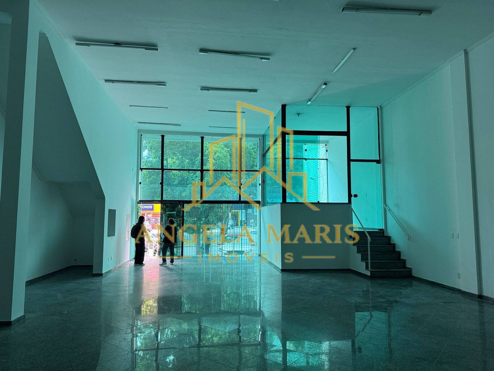 Loja-Salão, 243 m² - Foto 1