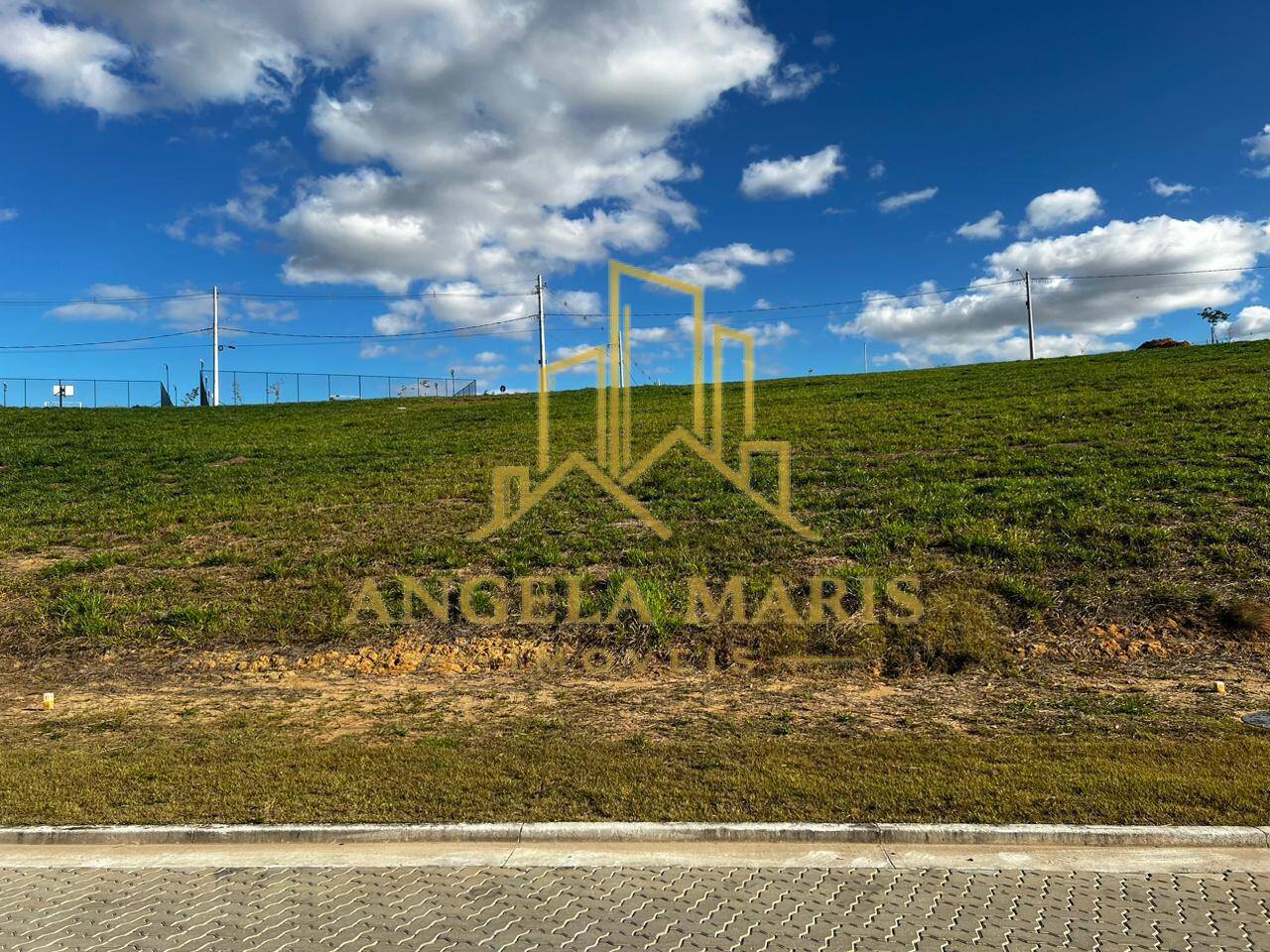 Terreno, 330 m² - Foto 1