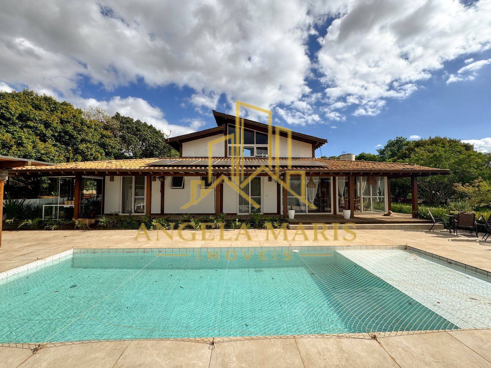 Casa, 8 quartos, 5427 m² - Foto 1
