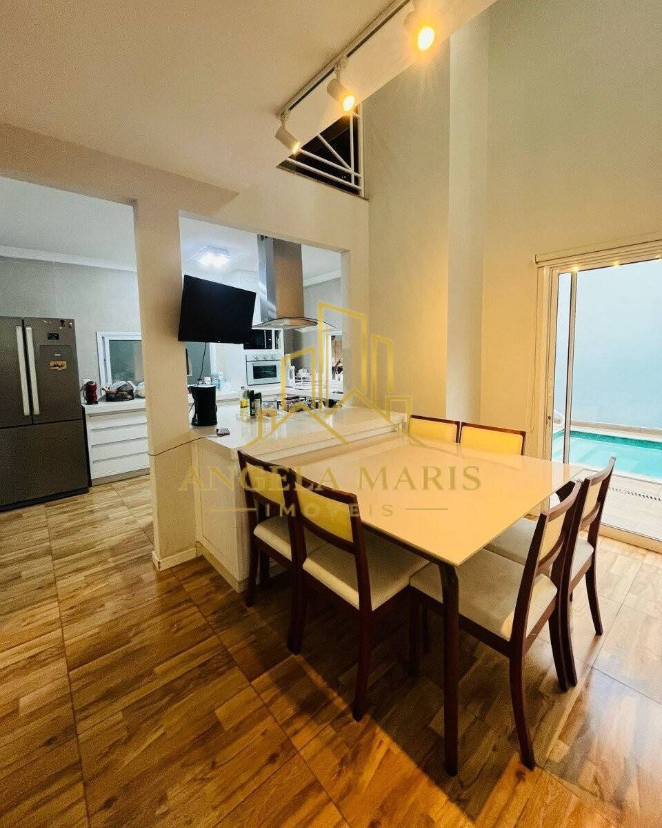 Casa, 4 quartos, 245 m² - Foto 10