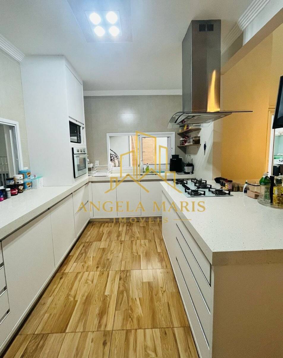 Casa, 4 quartos, 245 m² - Foto 16