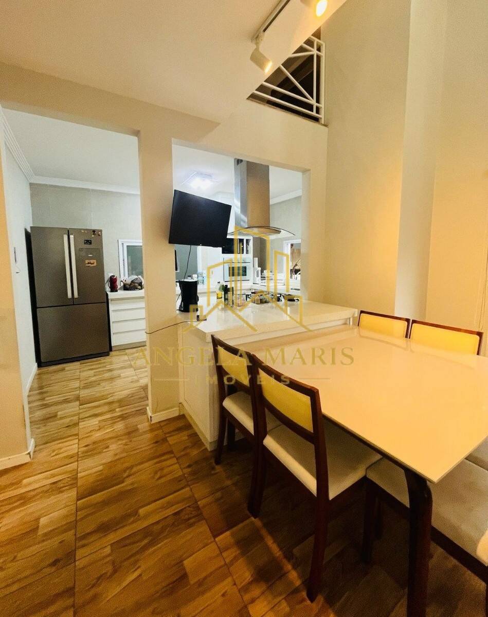 Casa, 4 quartos, 245 m² - Foto 12